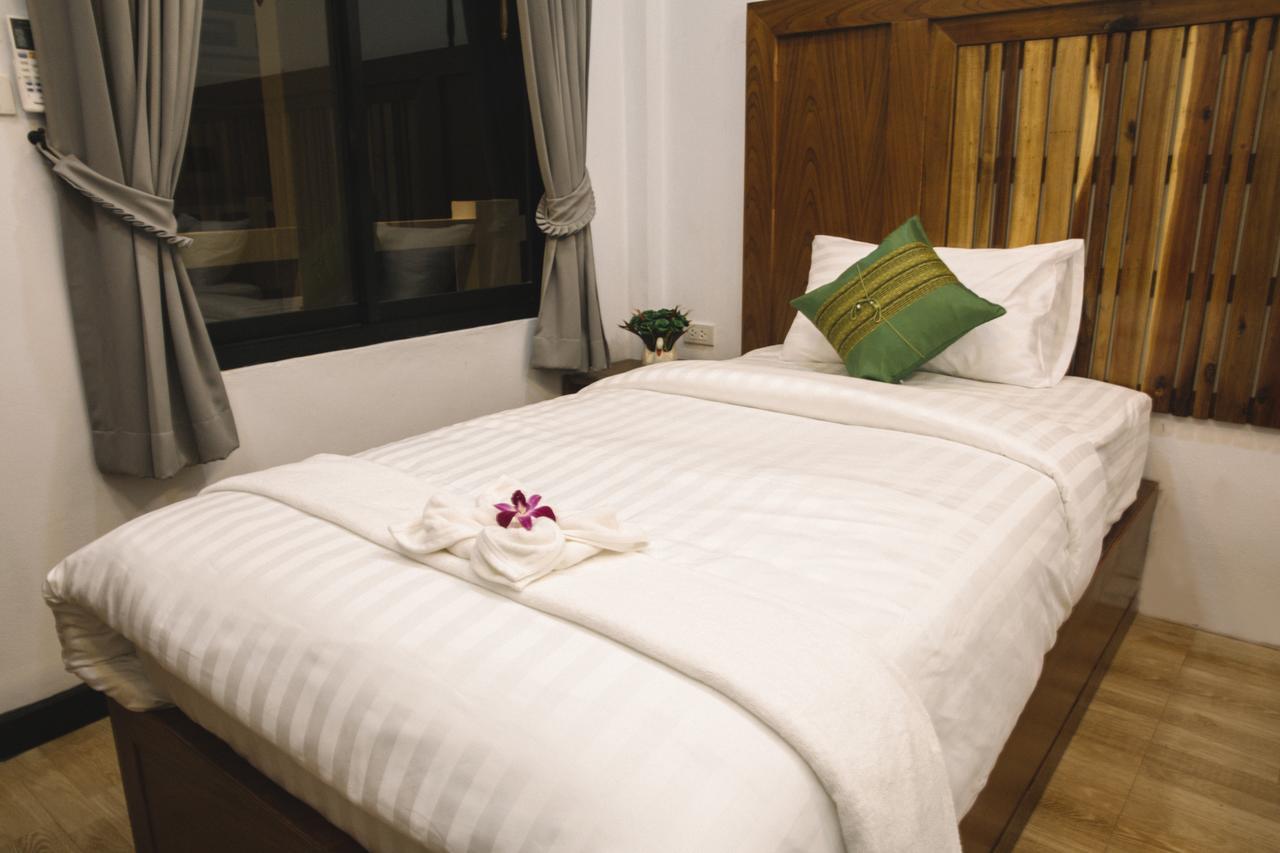 Billabong Hotel And Cafe Baan Tai Ngoại thất bức ảnh