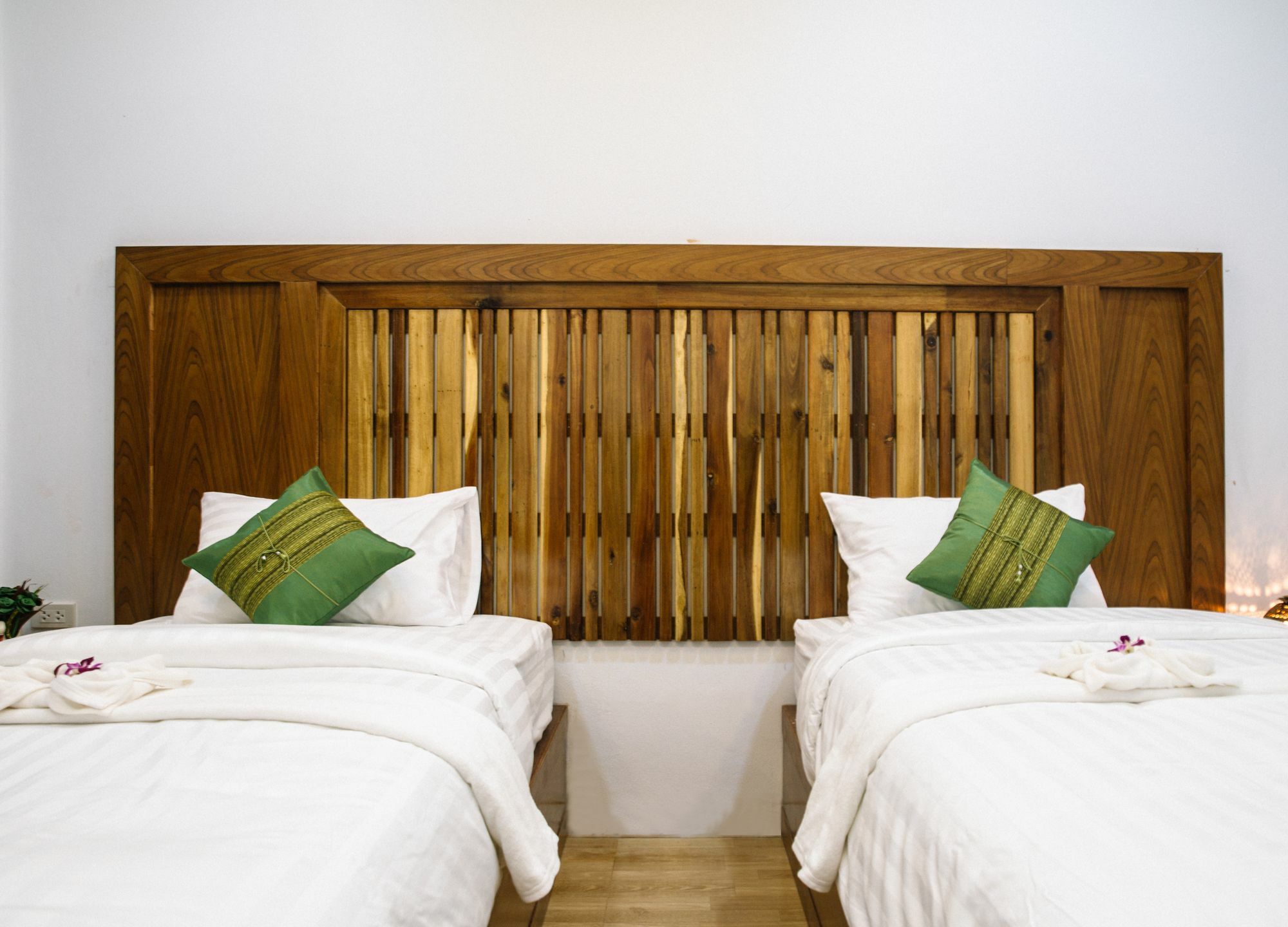 Billabong Hotel And Cafe Baan Tai Ngoại thất bức ảnh